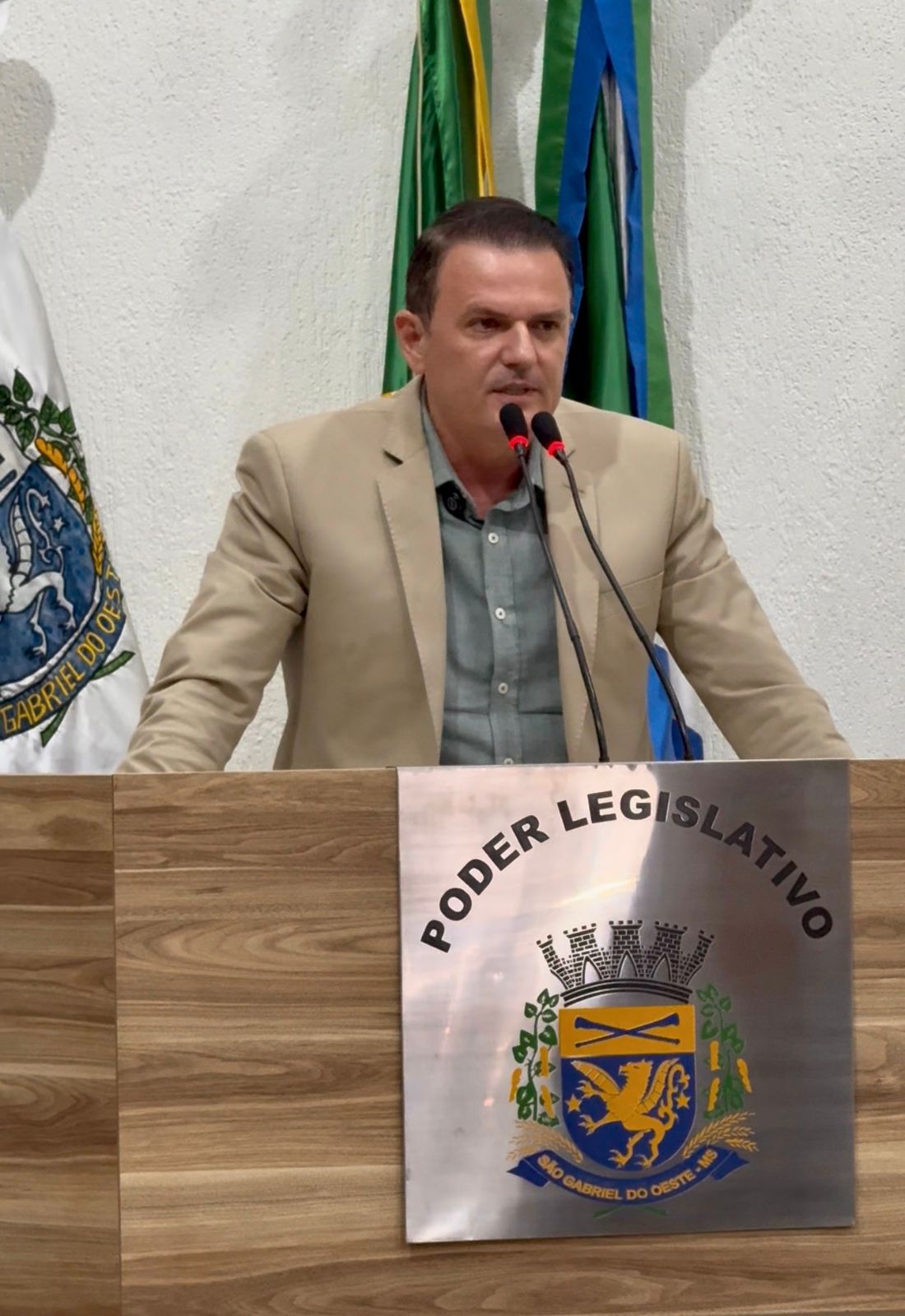 Evandro Tribuna maio
